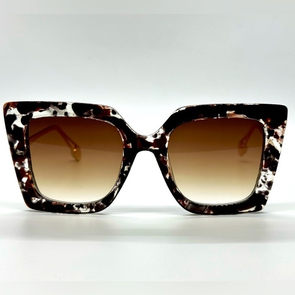Accessories - Women’s Cat Eye Shades